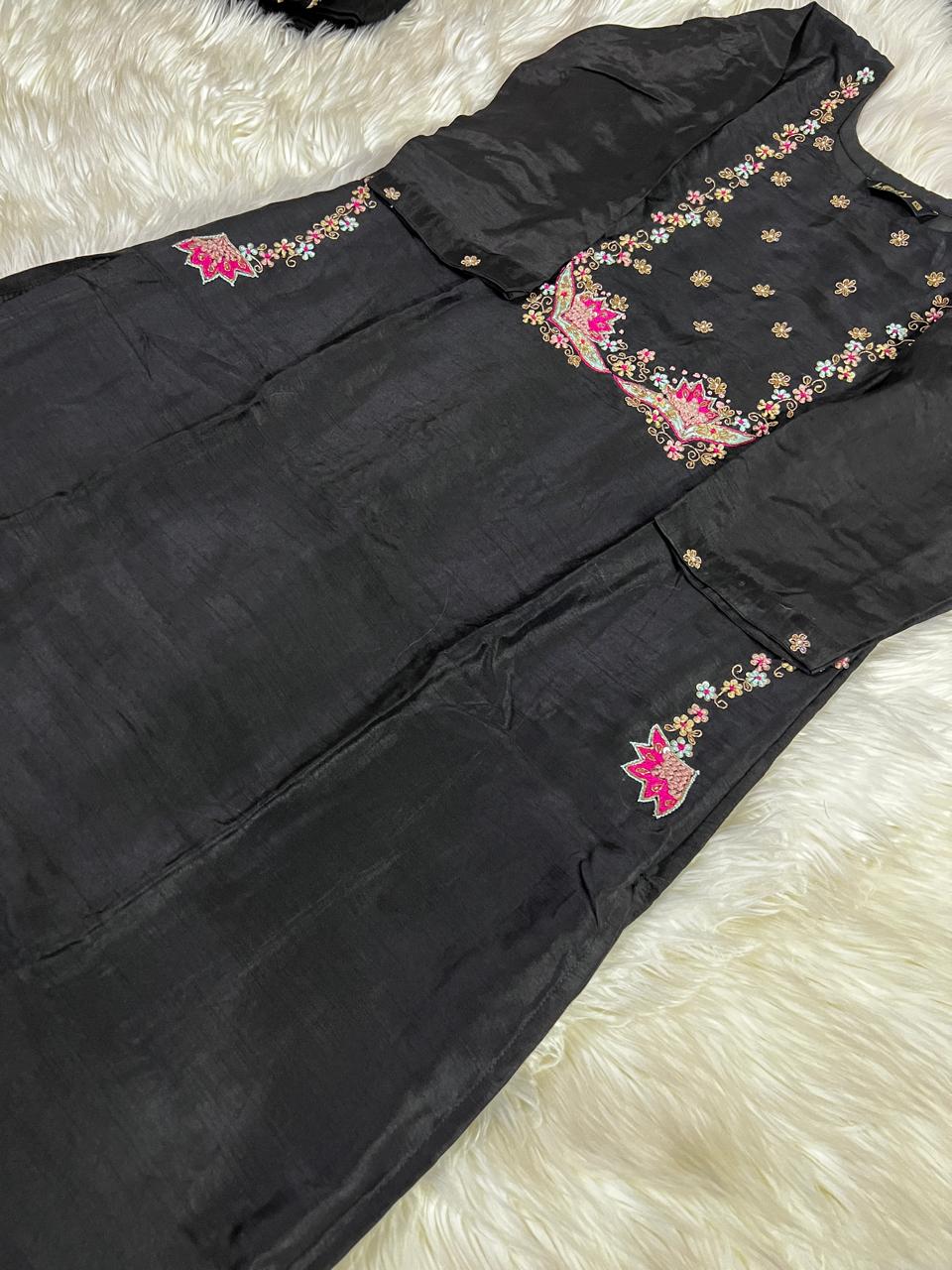 Yellow Embroidered kurta set with dupatta