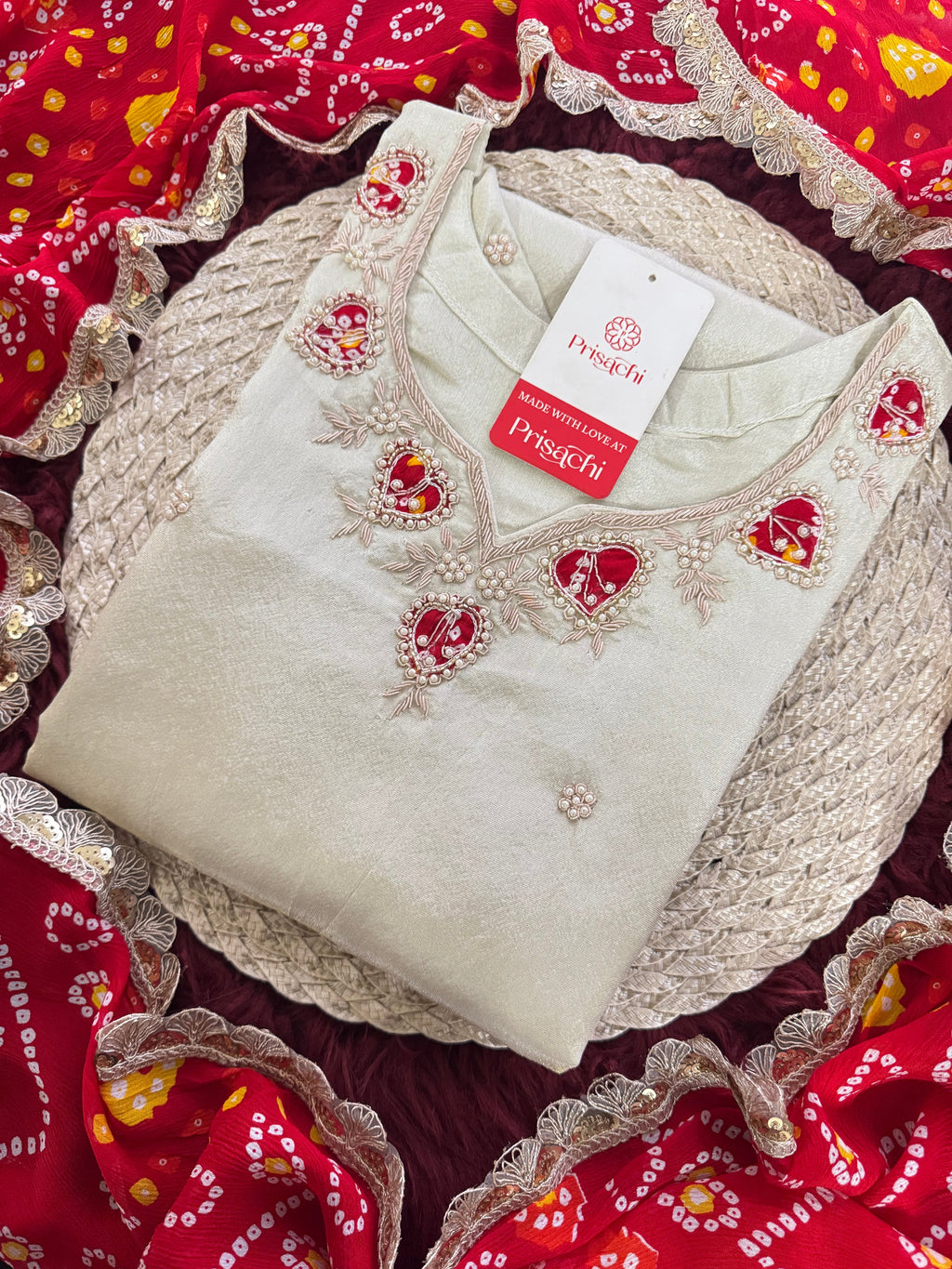 Off White embroidered kurta set with dupatta