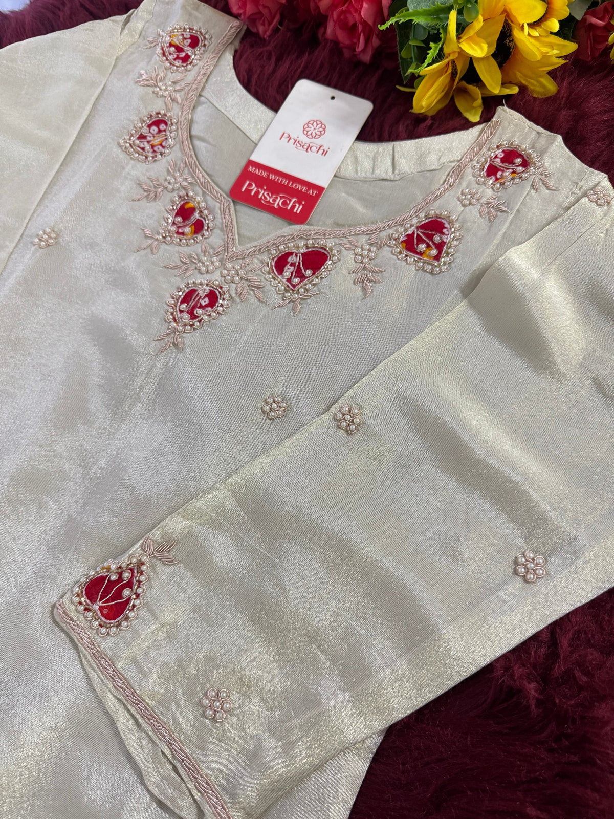 Off White embroidered kurta set with dupatta