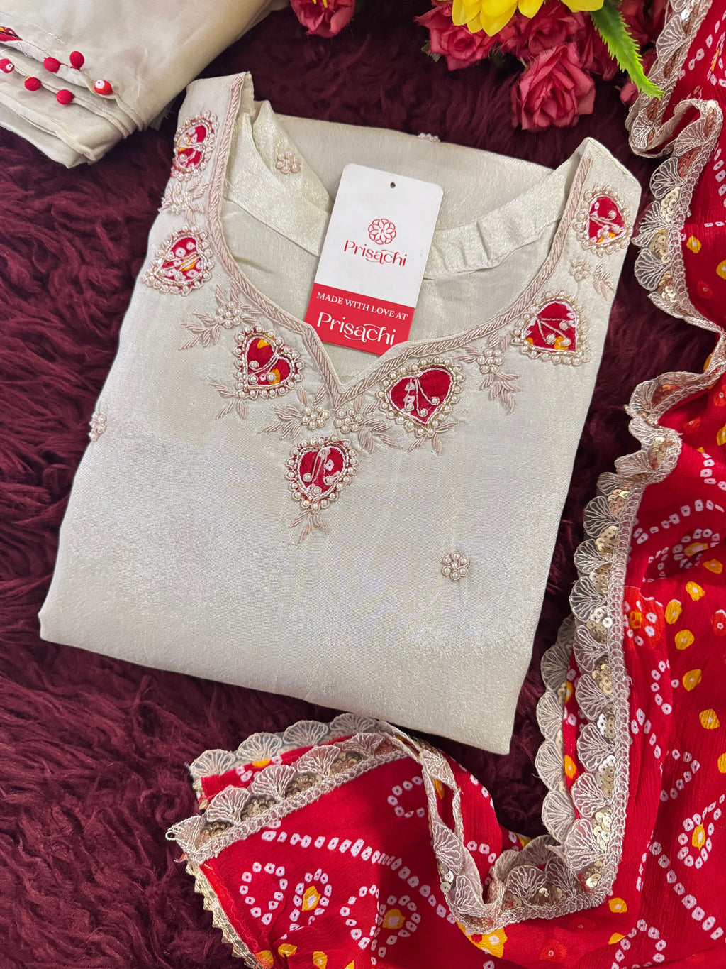 Off White embroidered kurta set with dupatta